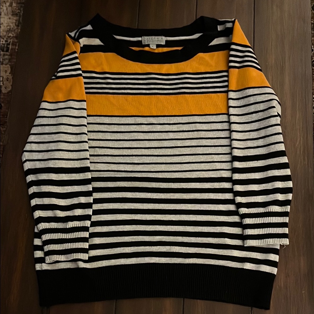 Black and Mustard Yellow Crewneck Sweater with Bold Stripes